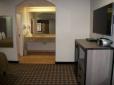 Woodland Inn and Suites image 12